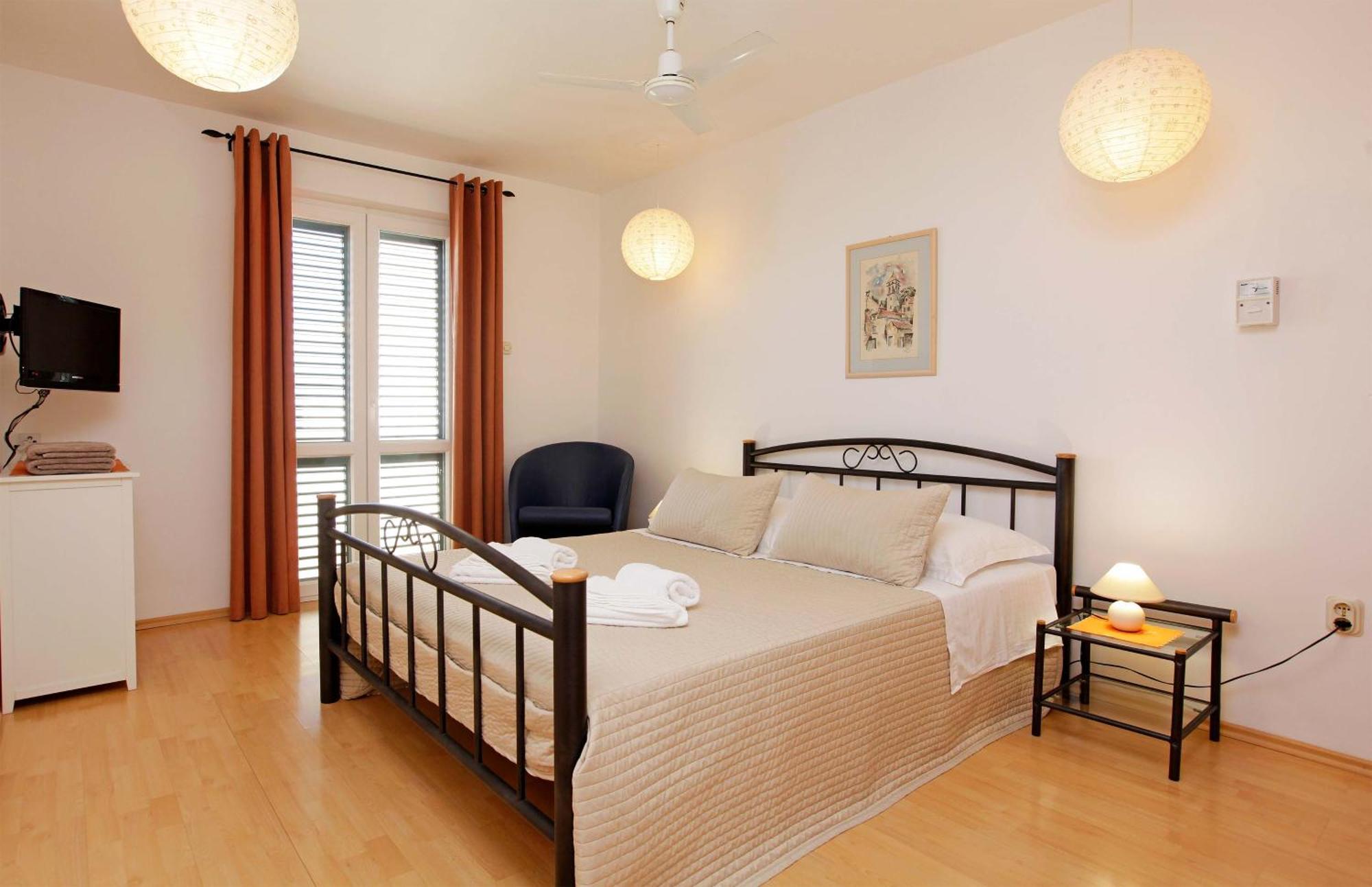 Apartments Mel Бол Экстерьер фото